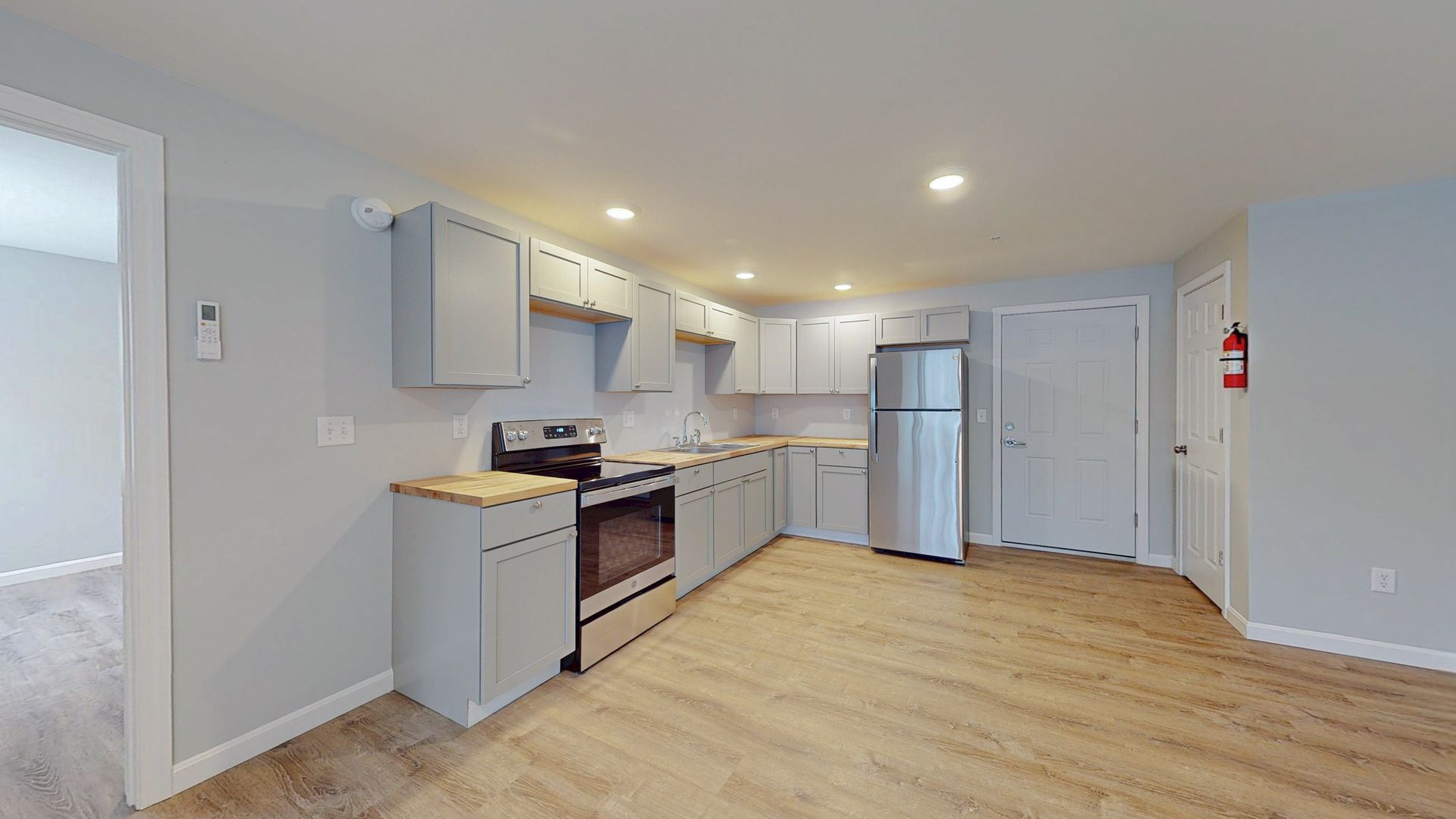 Springvale Apartment: 16 Barth Way