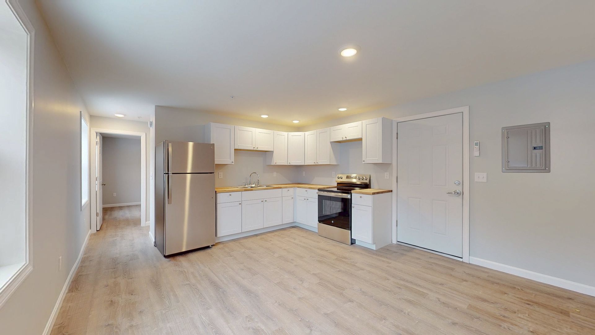 Springvale Apartment: 16 Barth Way