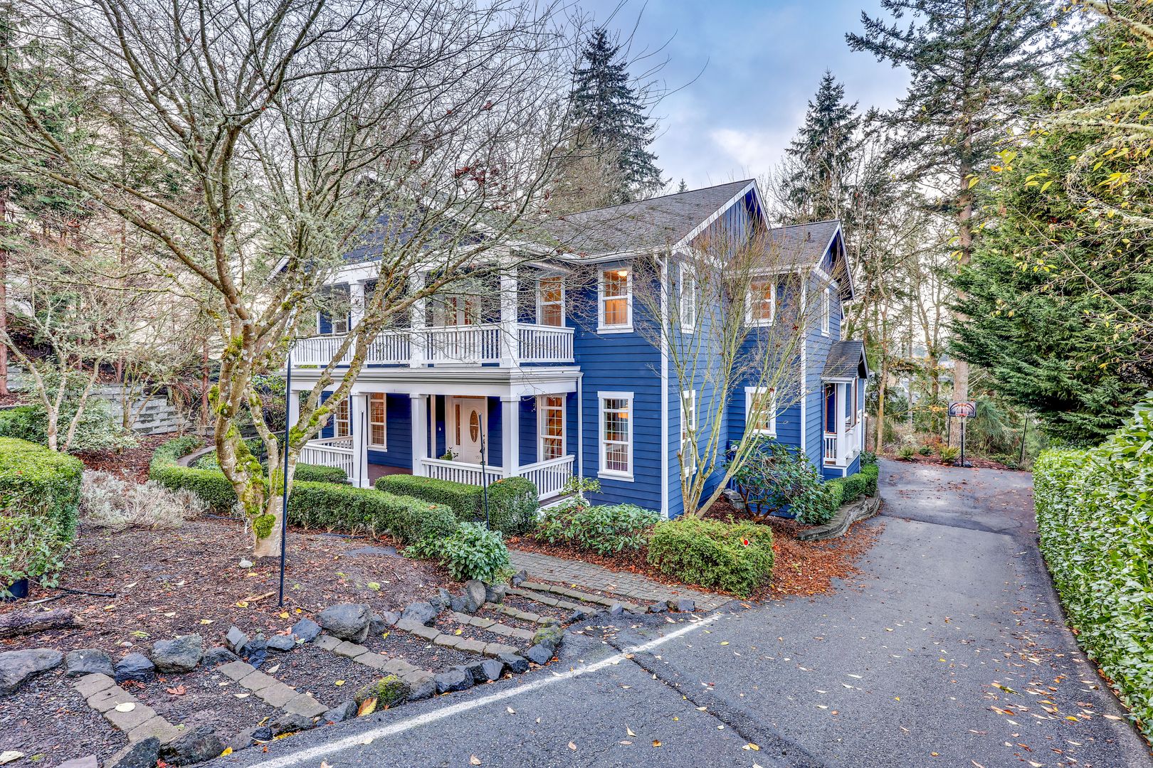 Bainbridge Island House: 2215 Douglas Drive NE