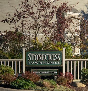 2 Bedroom Townhouse Conveniently Located