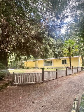 Private Poulsbo Woodsy Home – photo 1