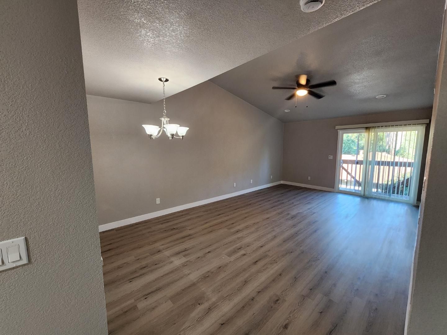 Modesto Apartment: 1823 Oakdale Road