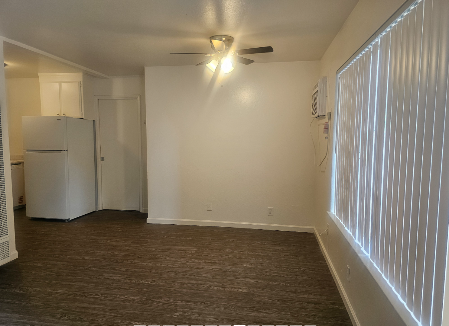 Sacramento Apartment: 6050 S. Land Park Drive