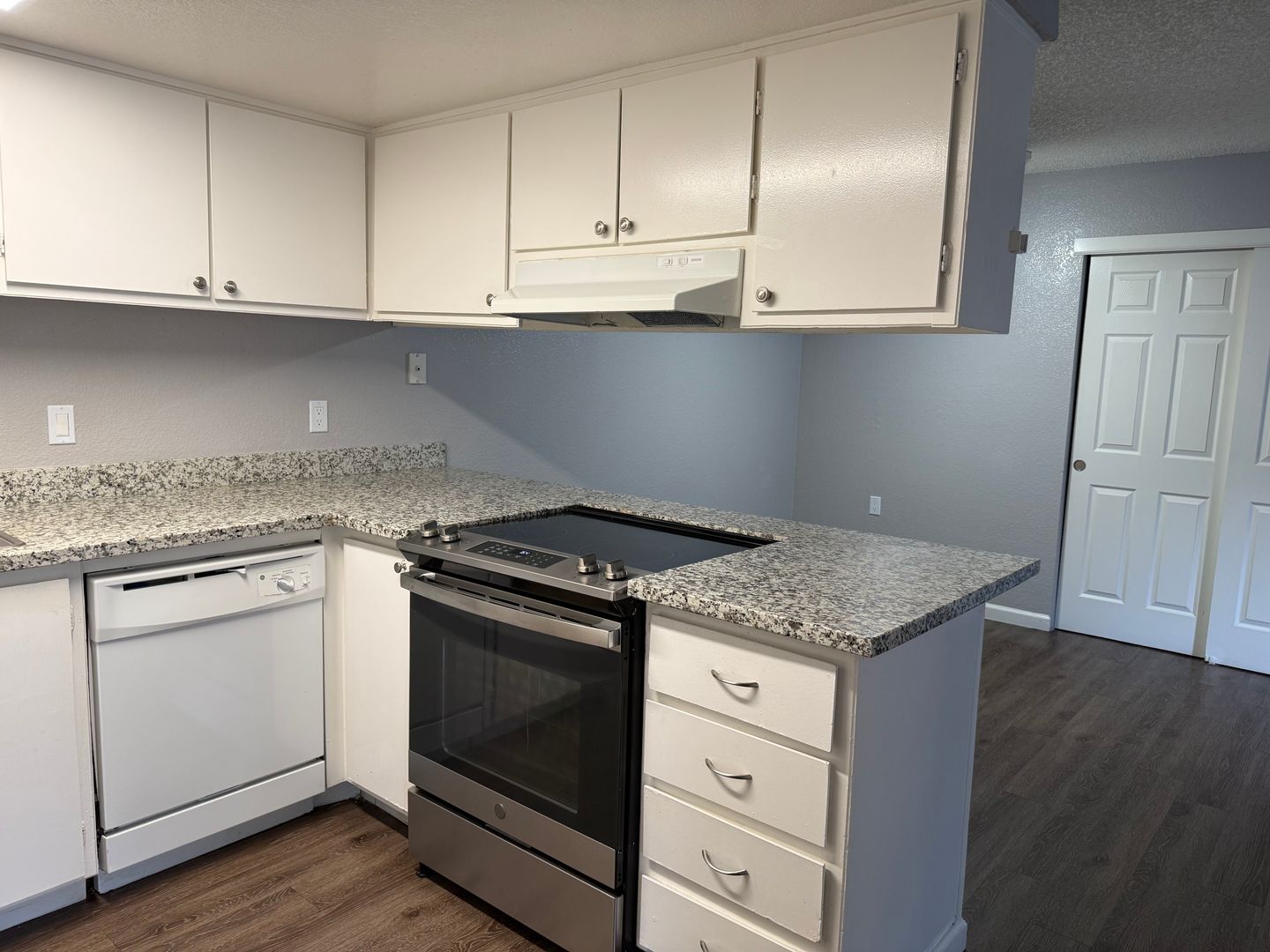 Sacramento Apartment: 1131-1151 Bell Street