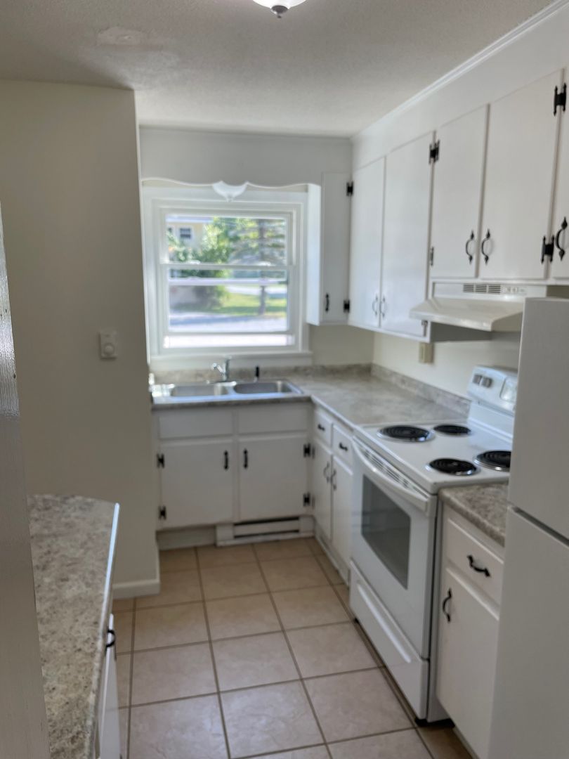 Wilder Apartment: 20-30 A Street