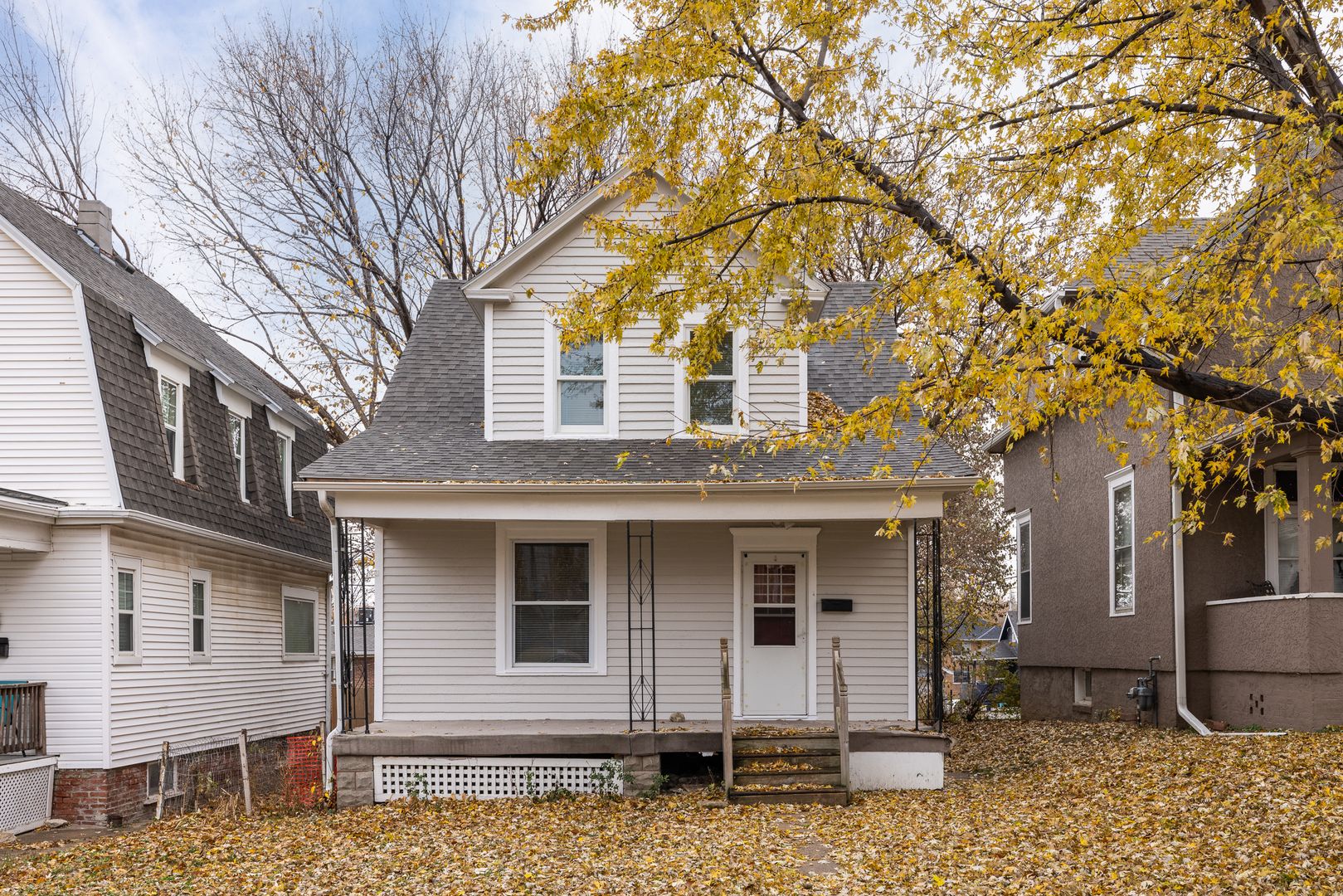 Omaha House: 3415 Dewey Ave