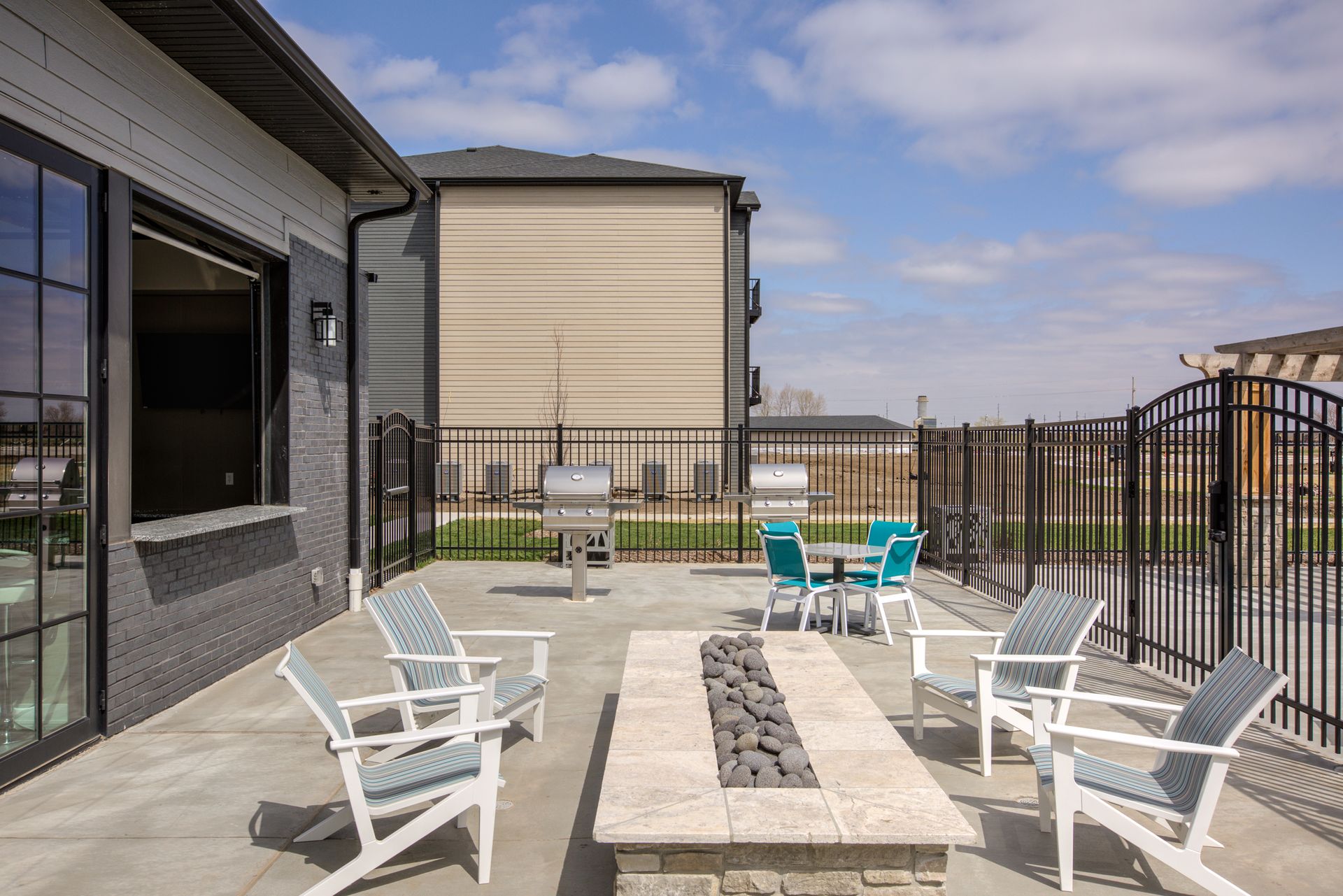 Fremont Commons Apartments 4 of 12