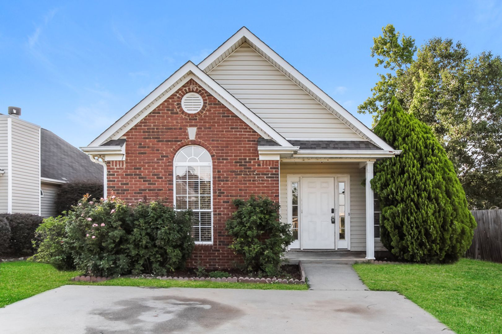 Calera House: 108 Flagstone Lane