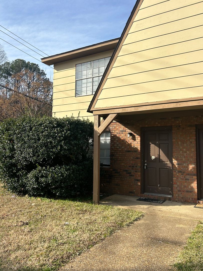 Tuscaloosa Apartment: 1926 48th St E