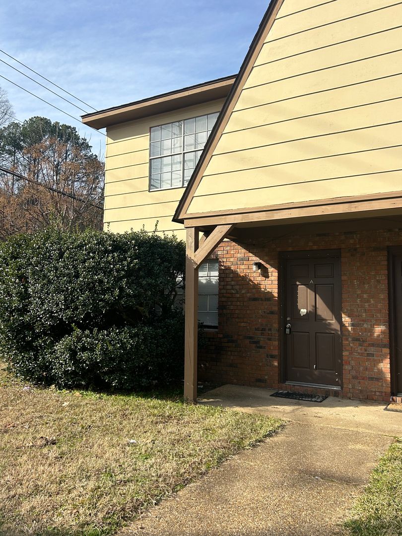 Tuscaloosa Apartment: 1926 48th St E