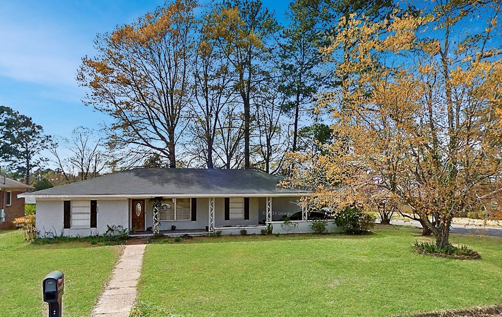 Tuscaloosa House: 1208 38th Ave E