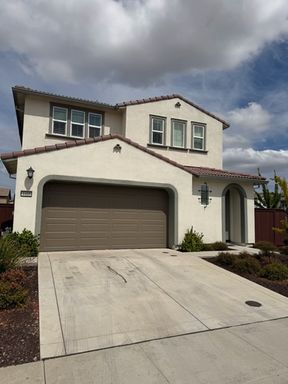 Newer Folsom 3-bedroom COMING SOON – photo 1