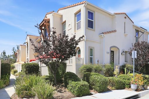 NEW LISTING: Modern Townhome in Alegre & Aldea-Pool, Spa, Patio & Attached Garage – photo 1