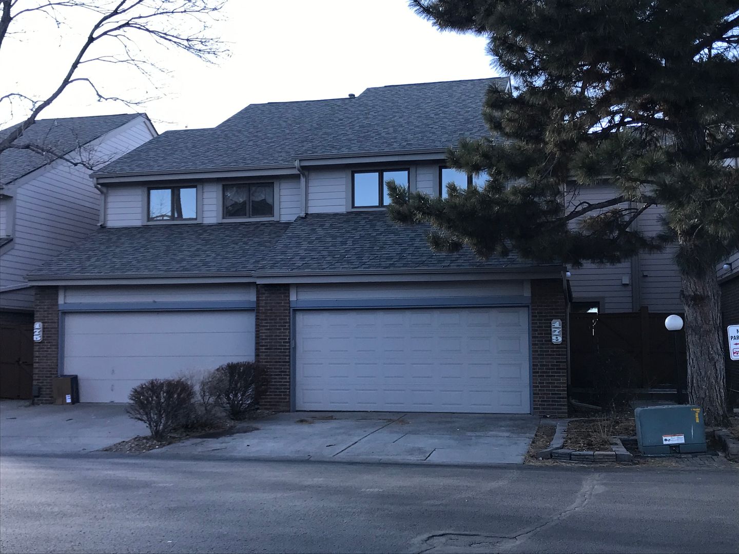 Lakewood Townhome: 179 Xenon St