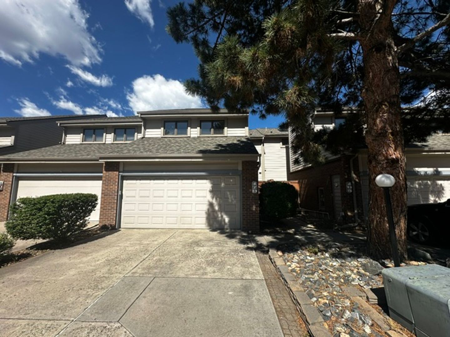 Lakewood Townhome: 179 Xenon St