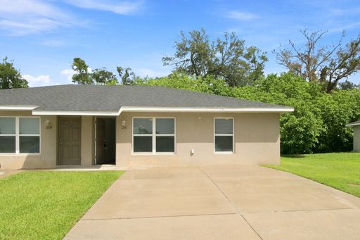 Move-In Ready 2-Bedroom Duplex Near I-75! – photo 1