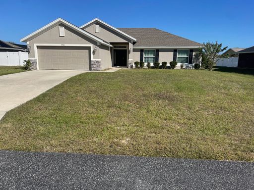 4 Bedroom, 2 Bath in Meadow Glenn – photo 1