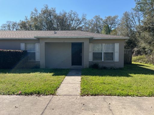 Spacious 2 bedroom 2 Bath Duplex – photo 1