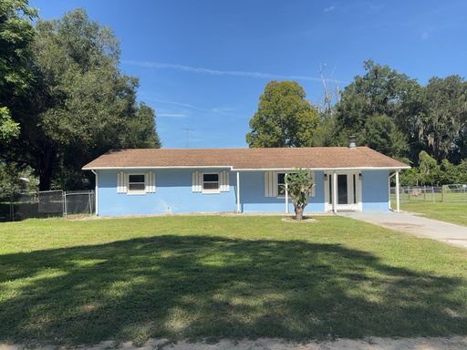 Cute & Clean 3 Bed - 1.5 - Heart of Ocklawaha