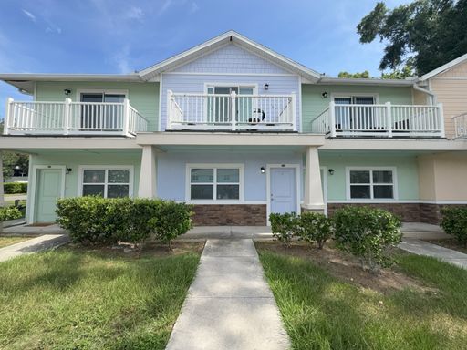 1 Bedroom, 1 Bath, Floor Unit – photo 1