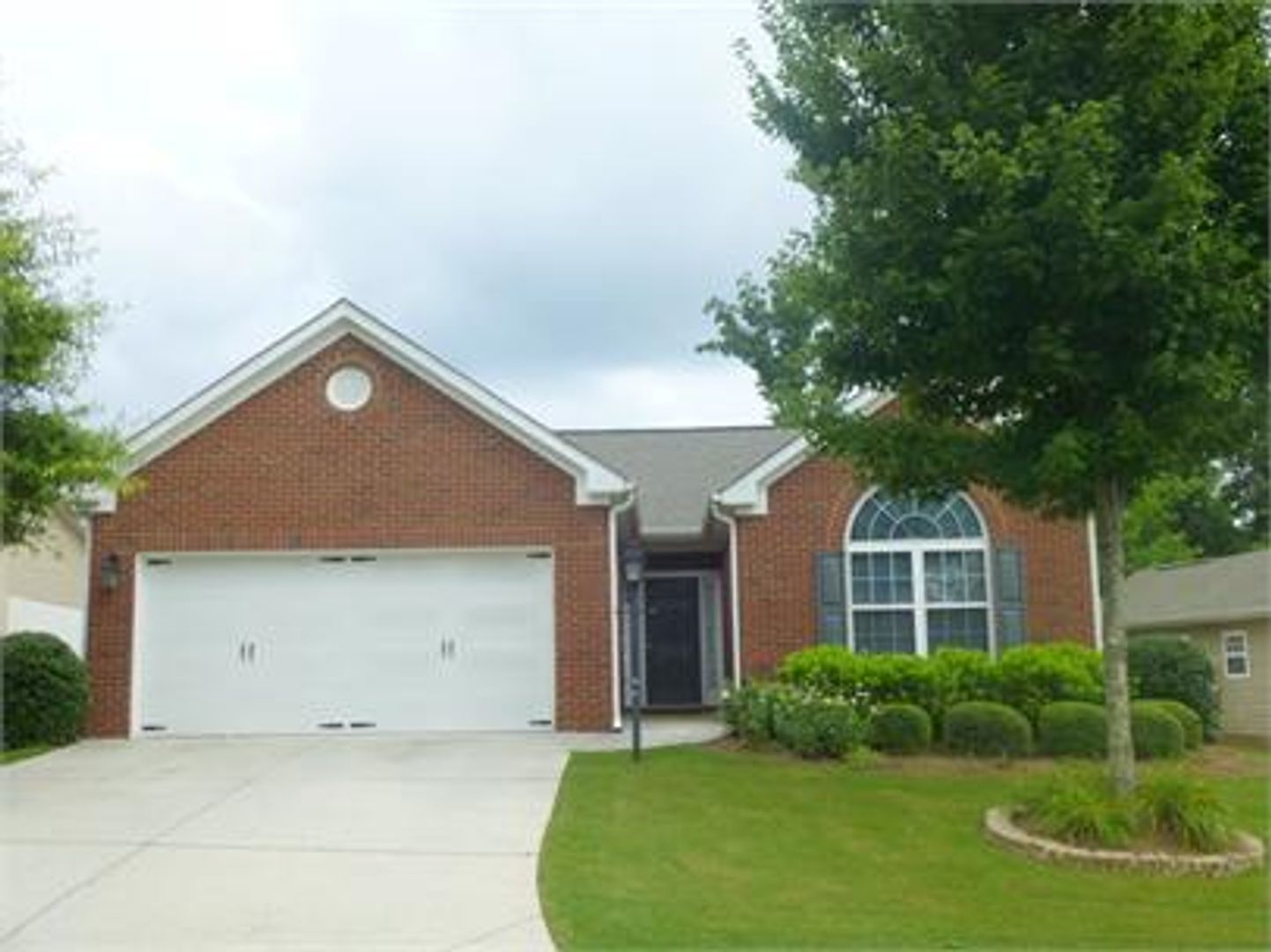 Acworth House: 2418 Centennial Hill Way NW