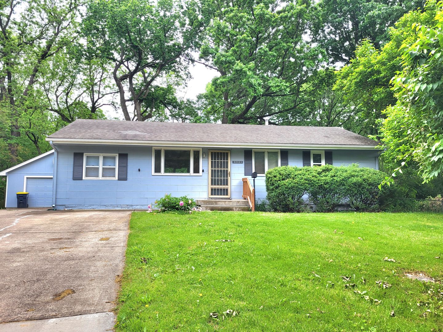 Kansas City House: 4931 Appleton Ave