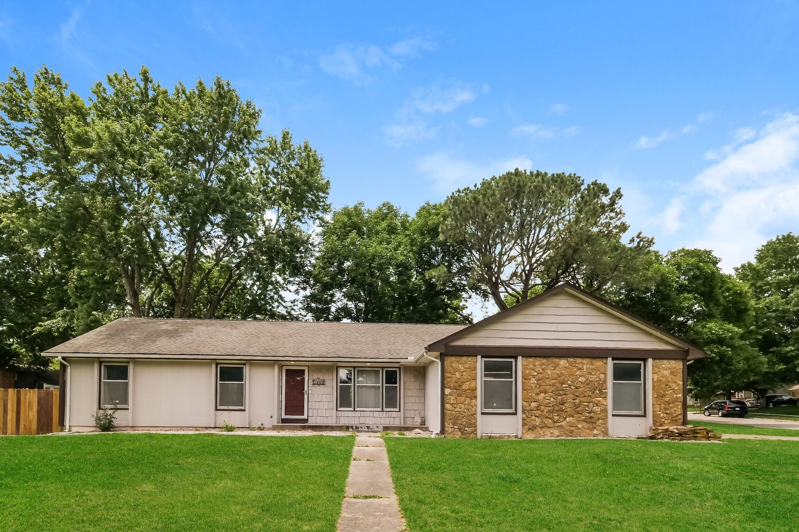 Topeka House: 2605 SW Osborn Road