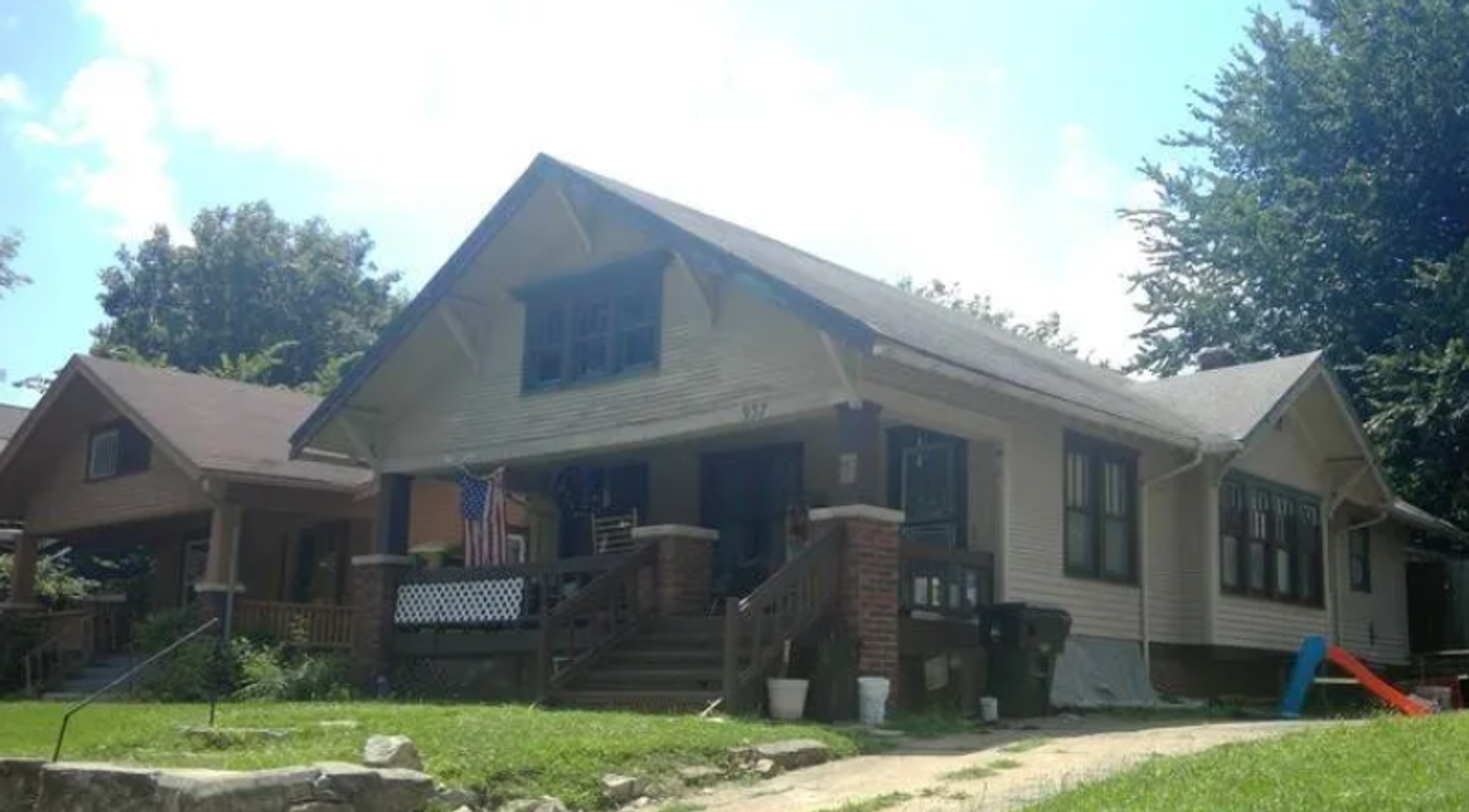 Topeka House: 937 SW Jewell Ave