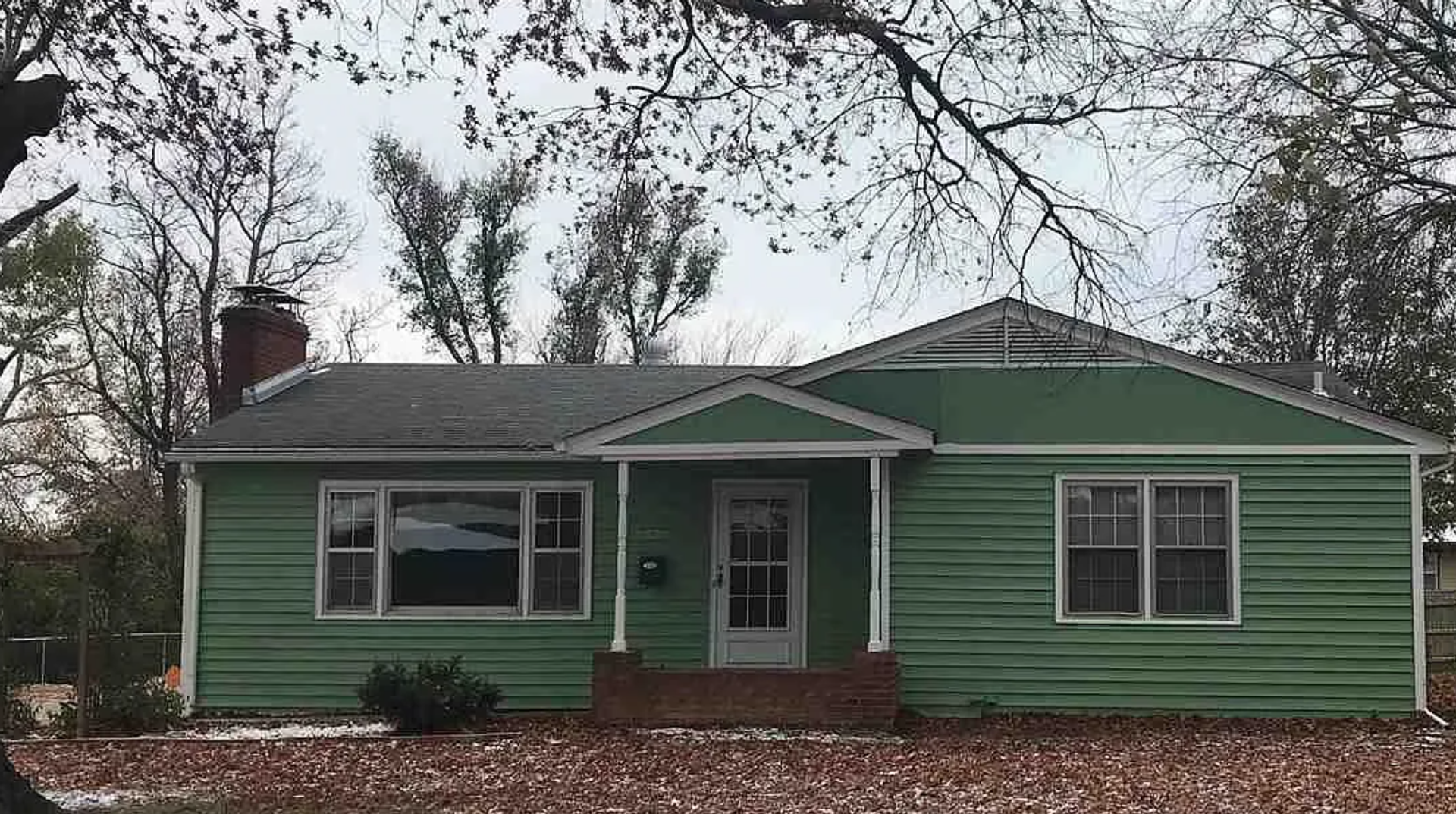 Topeka House: 3520 SW Brendan Ave