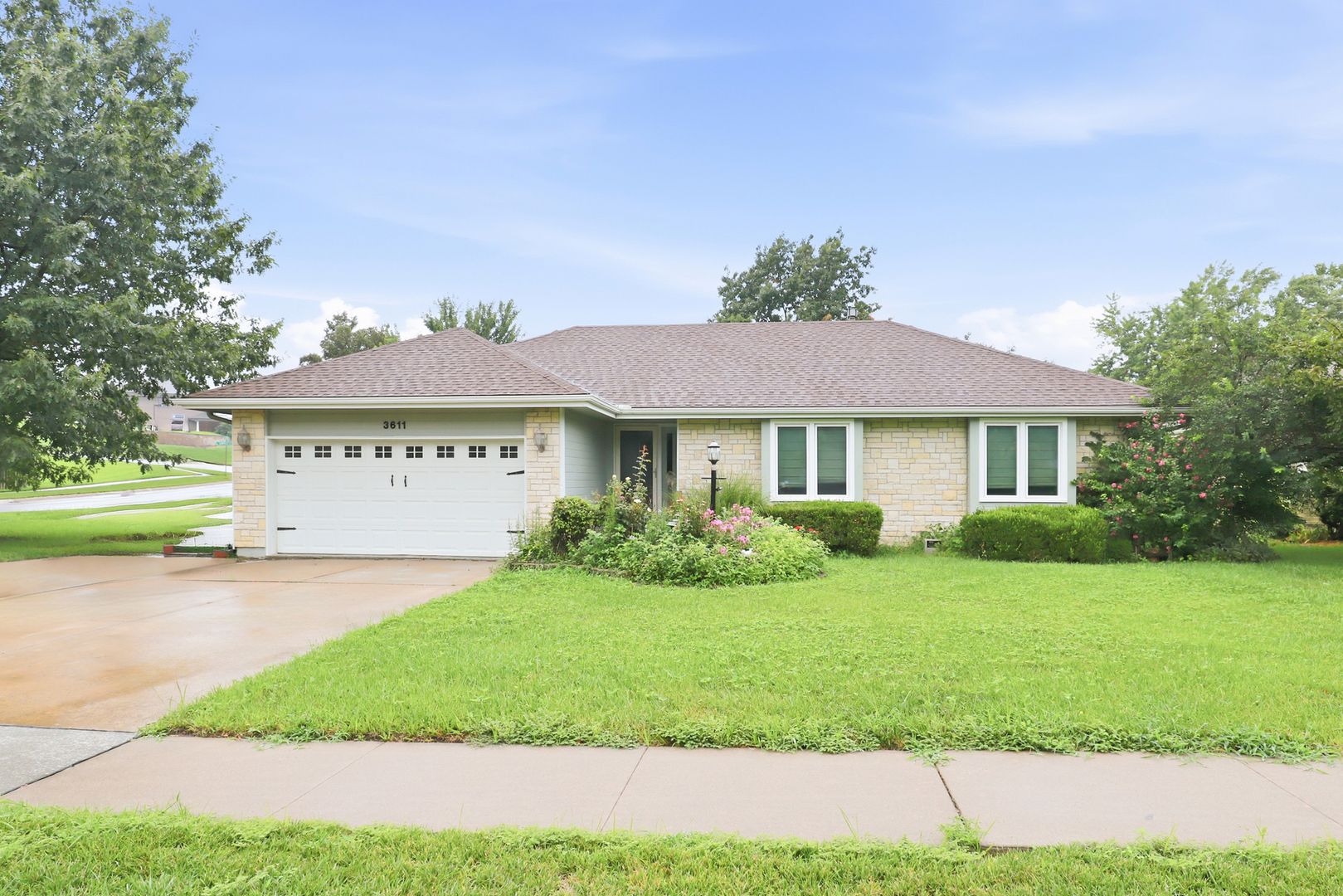 Topeka House: 3611 SW Redhawk Court