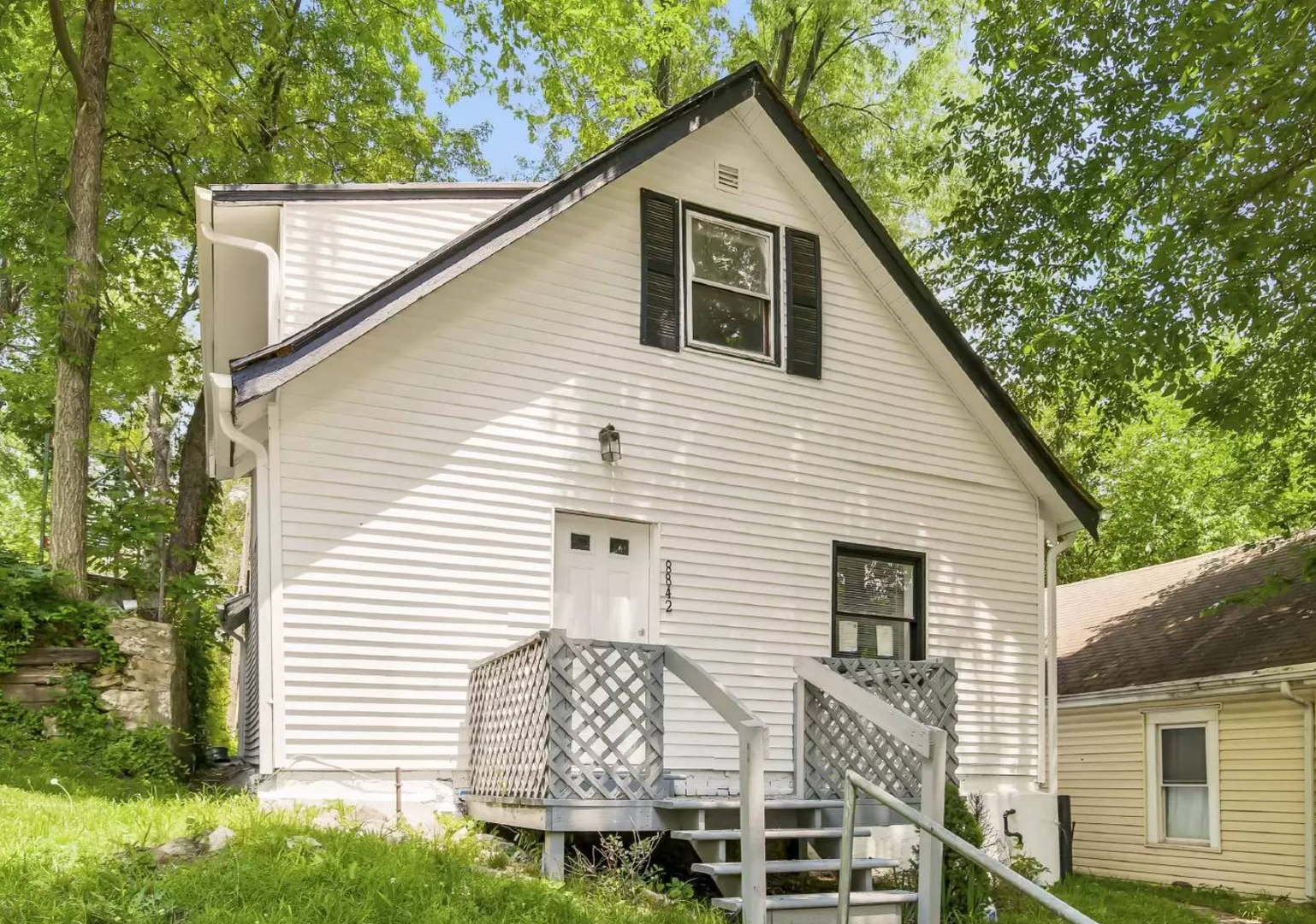 independence House: 8842 E Lexington Ave