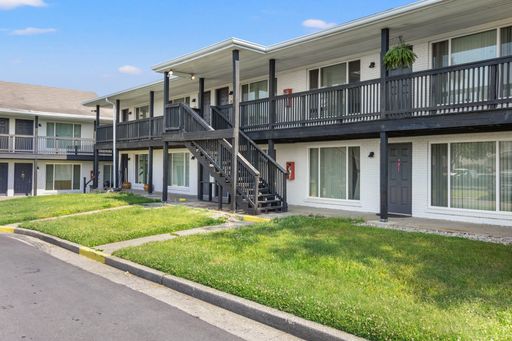Second Level 1BR in Prime Lexington Location! – photo 1