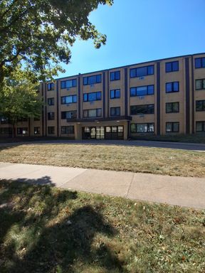 Sunny Blaisdell Avenue Retreat with Reserved Parking & Onsite Amenities – photo 1