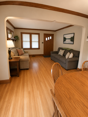St Paul House 3 Bed / 2 Bath with Seasonal Porch & Detached Garage - Pets Accepted! – photo 1