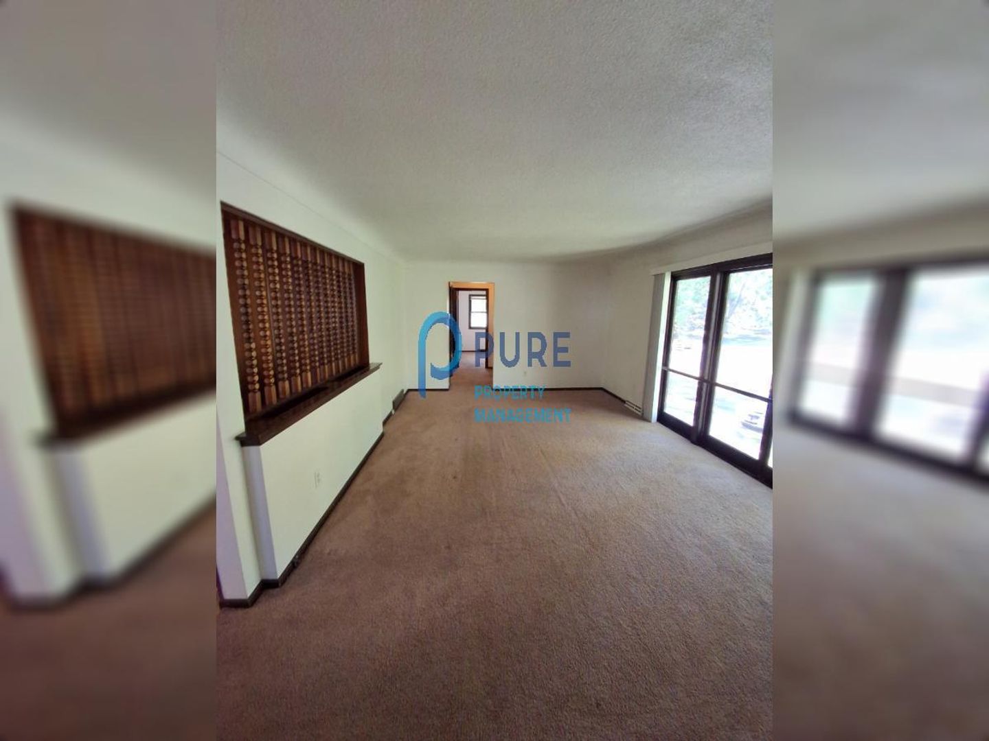 Burnsville House: 13629 Vincent Ave S