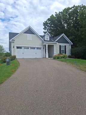 Immediate Move-In 3-Bed, 2-Bath Woodbury Home with 2-Car Garage & Large Kitchen Island! – photo 1