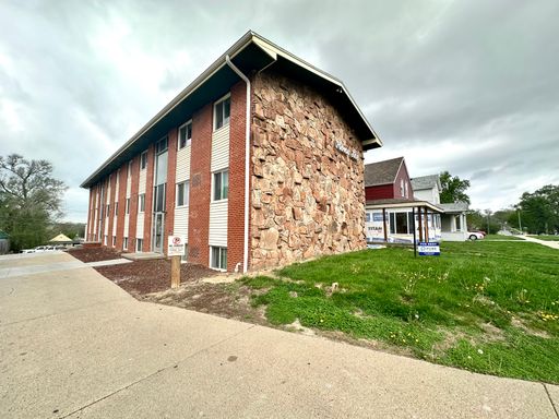 *~*~*~* Your Next Chapter Begin Here! Amazing, Recently Updated, 1-Bedroom Gem! *~*~*~* – photo 1