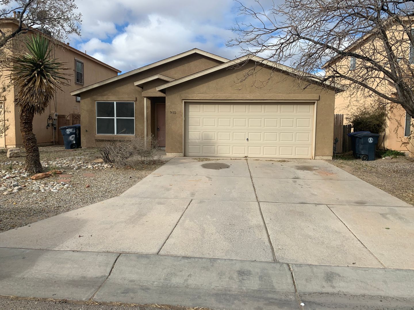 Albuquerque House: 915 Blackbird Dr SW