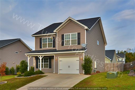 162 Whispering Oak Ln, Chapin, SC 29036