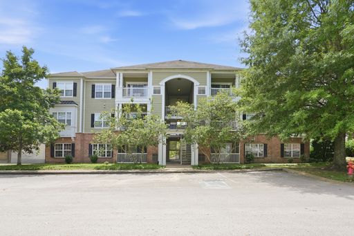 Beautiful 2 Bedroom - Must See! – photo 1
