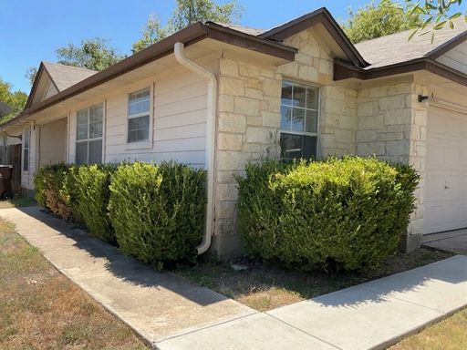 Charming Single-Story Duplex in Prime Round Rock Location | Tour Now! – photo 1