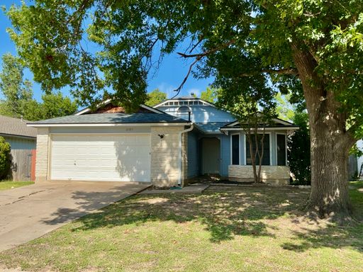 Charming 3-Bedroom Round Rock Home | Mature Trees, Fenced Yard & Spacious Living | Schedule Your Viewing! – photo 1