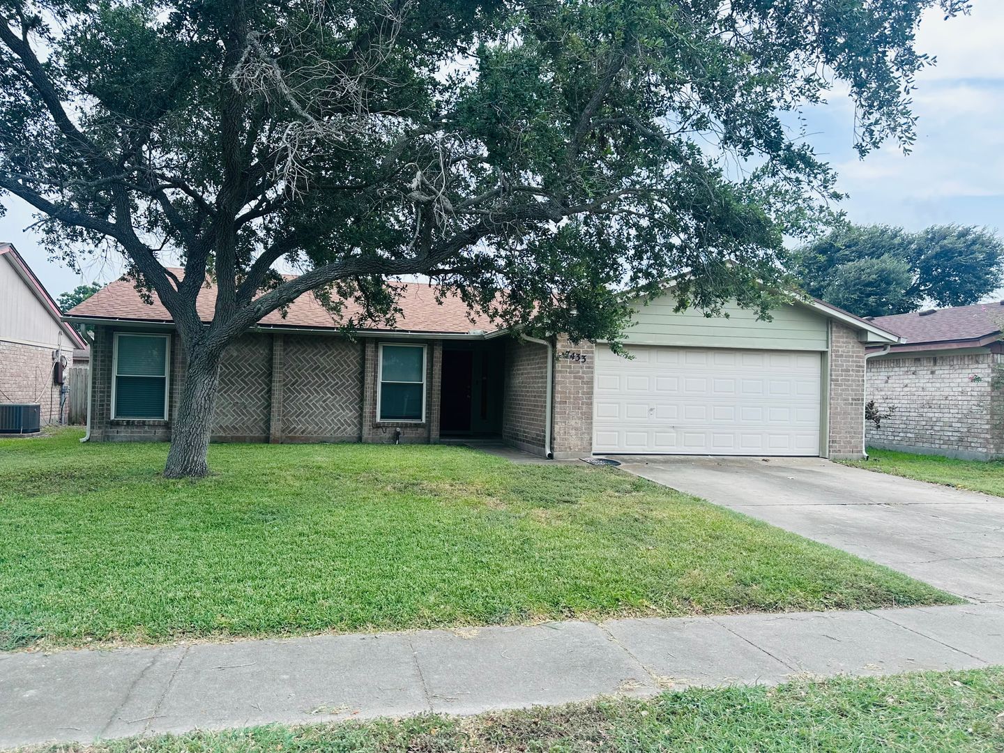 Corpus Christi House: 7433 Spitfire Drive