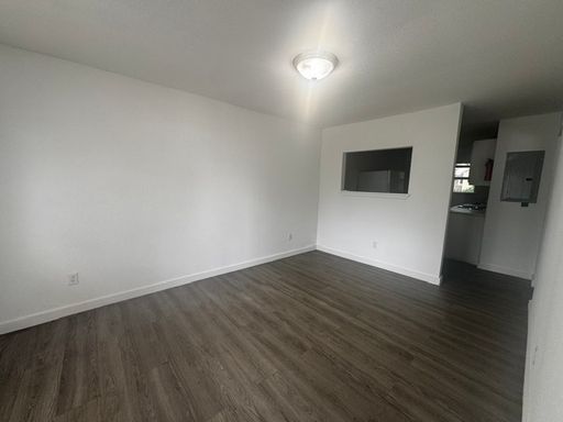 Spacious 2-Bedroom Near Fair Park | Water & Trash Included – photo 1