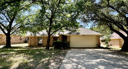 Charming 3-Bedroom Home in Desirable North Richland Hills! – photo 1