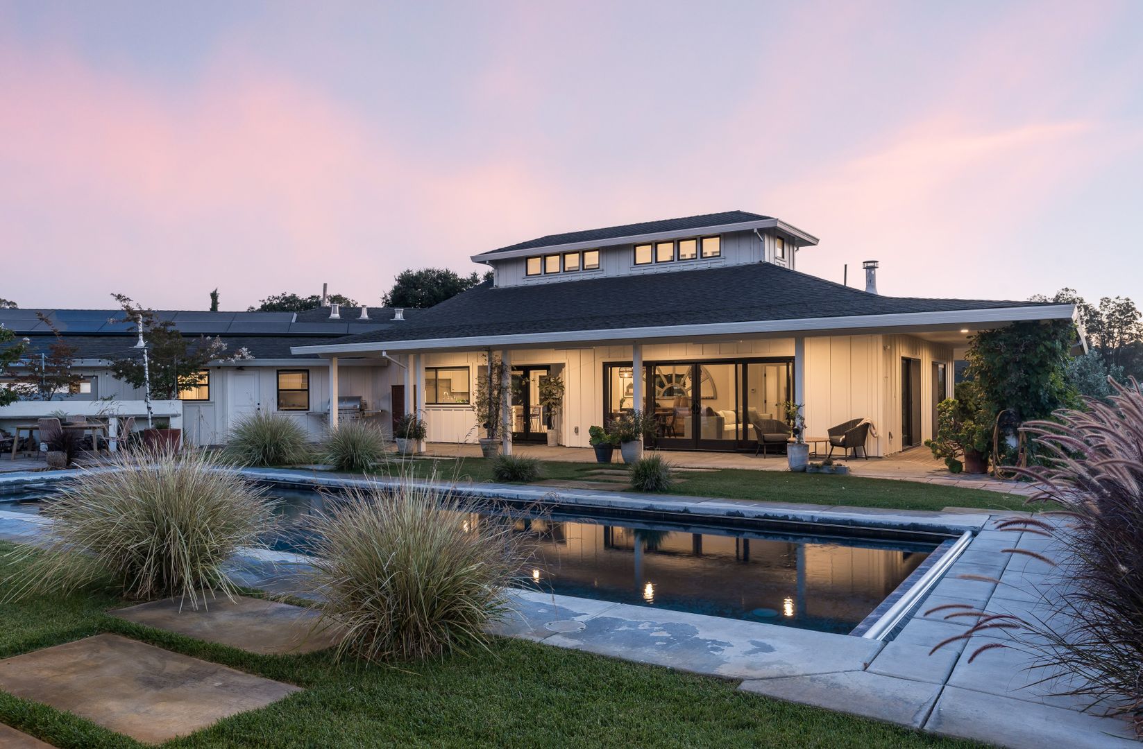 Petaluma House: 202 Petersen Lane