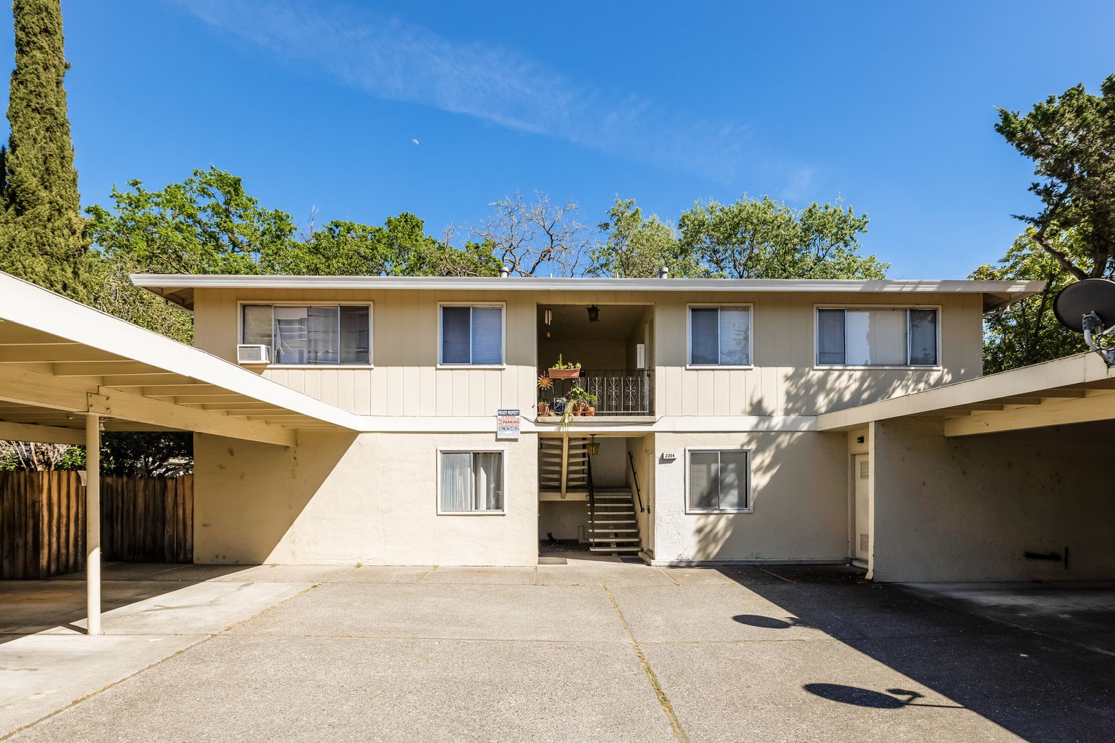 Santa Rosa Apartment: 2354 Heidi Place