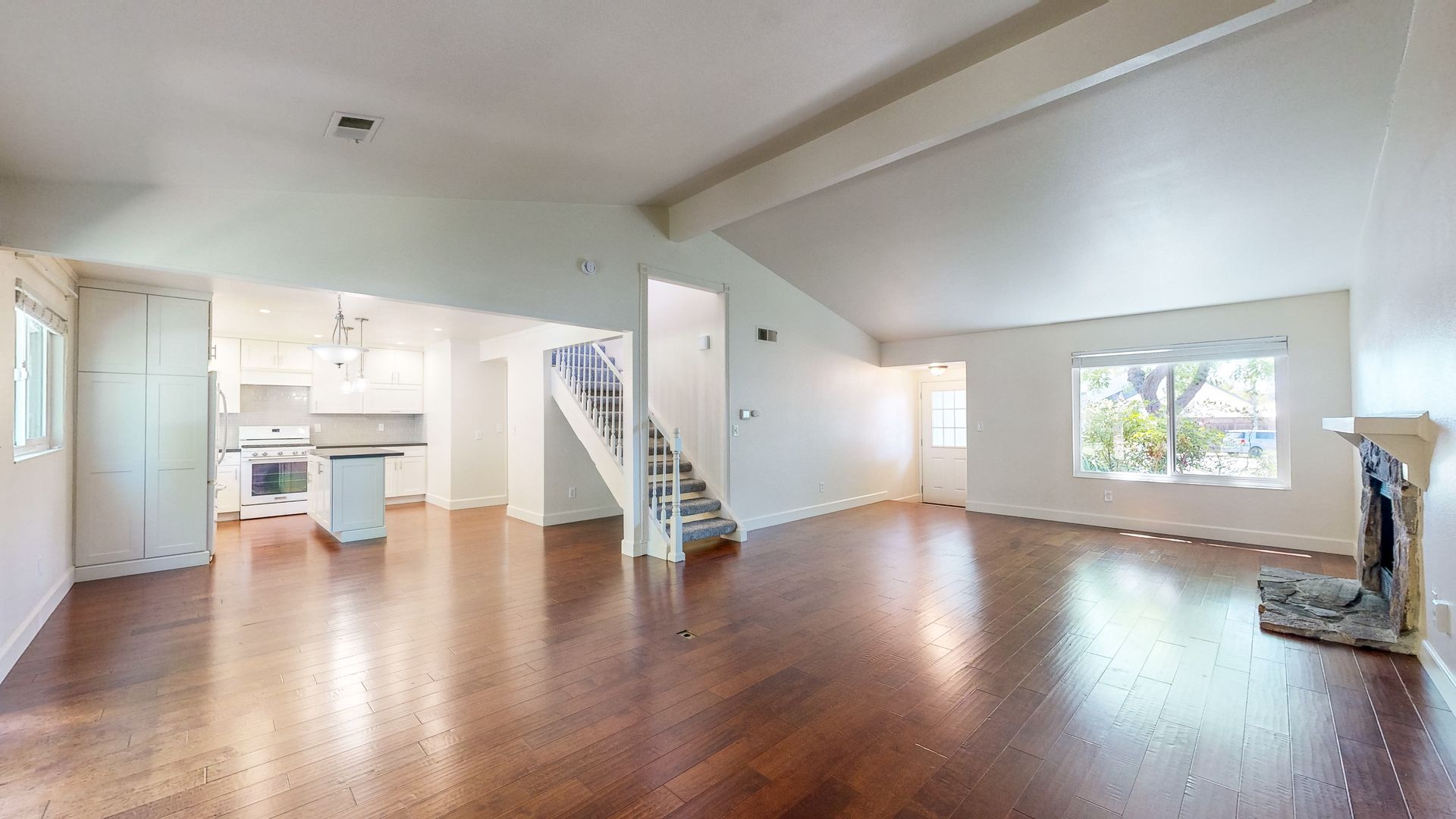 Santa Rosa House: 360 Manka Circle