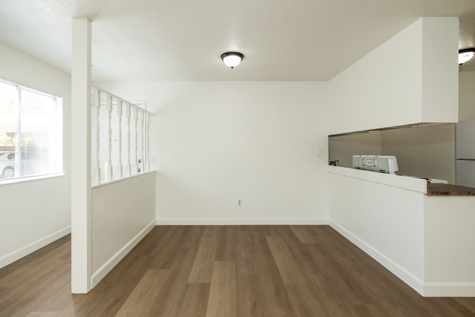 Santa Rosa Apartment: 2354 Heidi Place