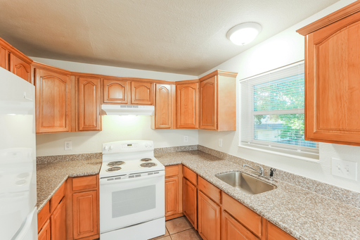 PURE Property Management Presents - Washington St Apartments- Beautiful 2BR/2BA Apartment Near Downtown Calistoga!